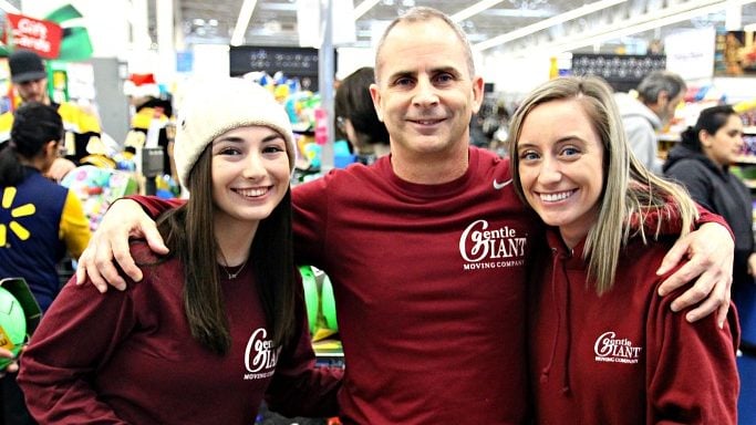 Gentle Giant Continues Annual Sponsorship of Bruins Holiday Toy Drive