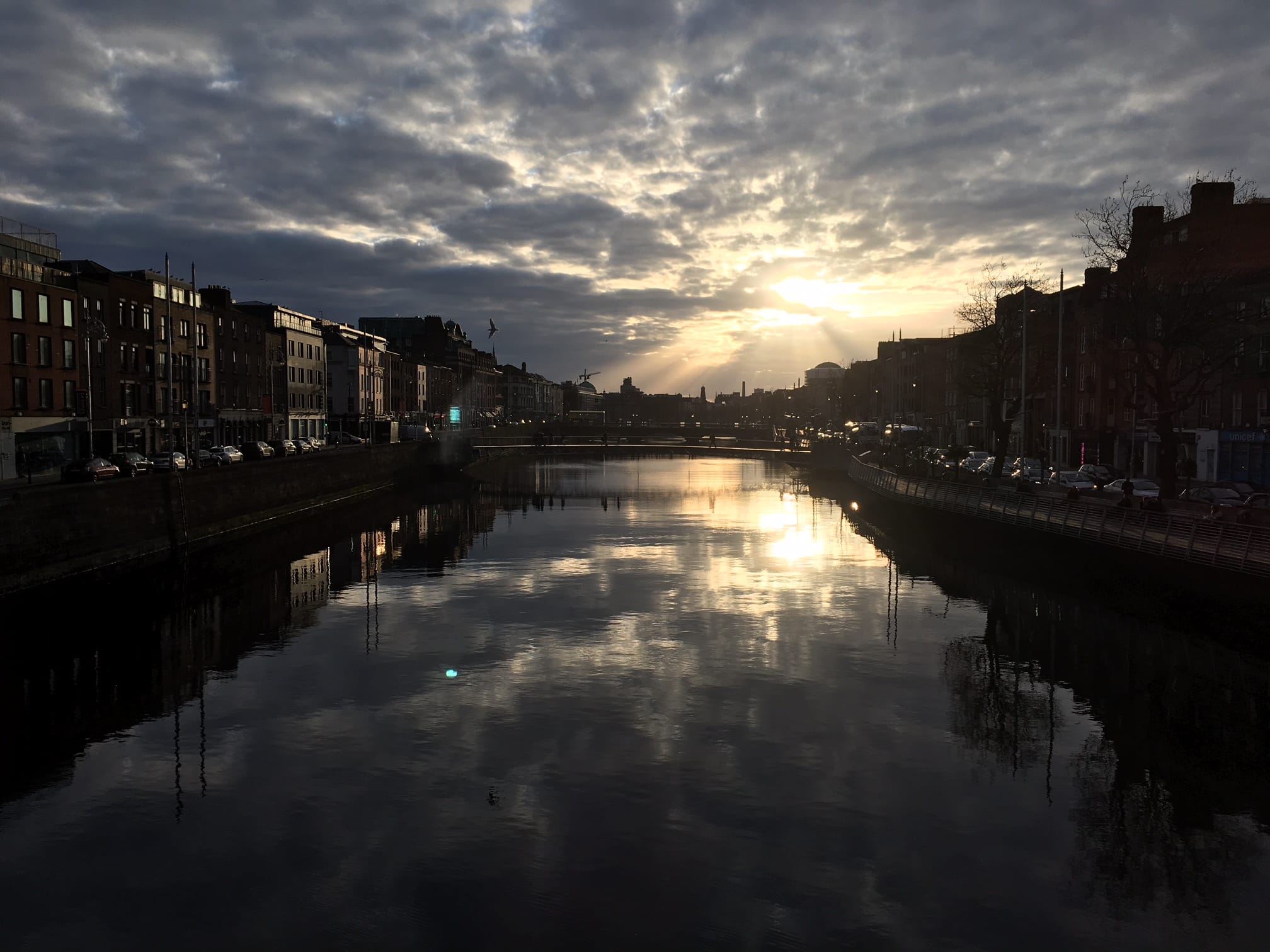 Gentle Giant Heads to Ireland to Recruit Movers for the Summer