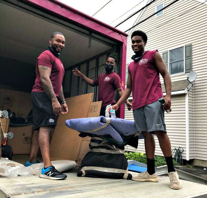 7 Essential Long-Distance Moving Tips to Save You Time and Money