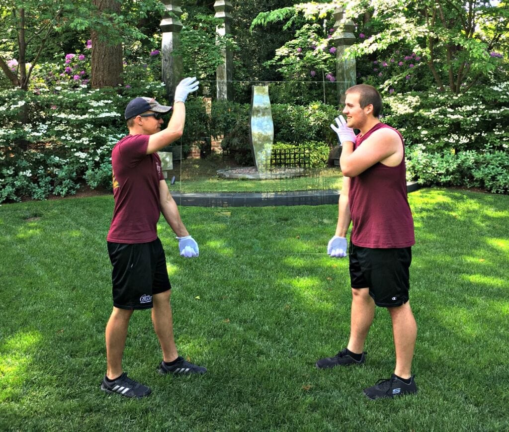 What is White Glove Moving?